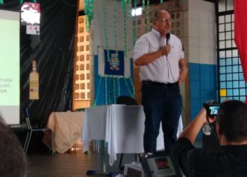 Escola pública de Ribeirão Preto dá aula de produção cultural