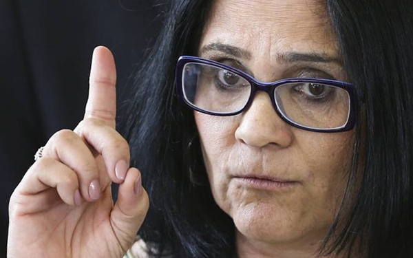 Damares: abstinência sexual como política pública