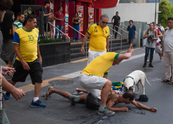 Os fascistas nos roubaram os símbolos pátrios