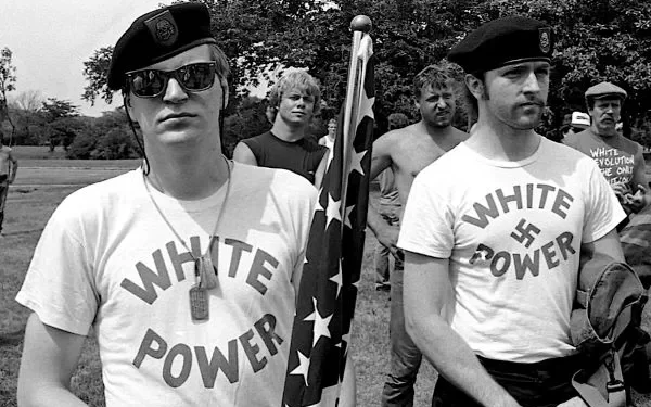 Terrorismo supremacista e teoria da substituição