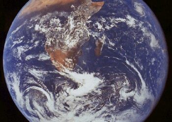 A Terra voltou a ser redonda!